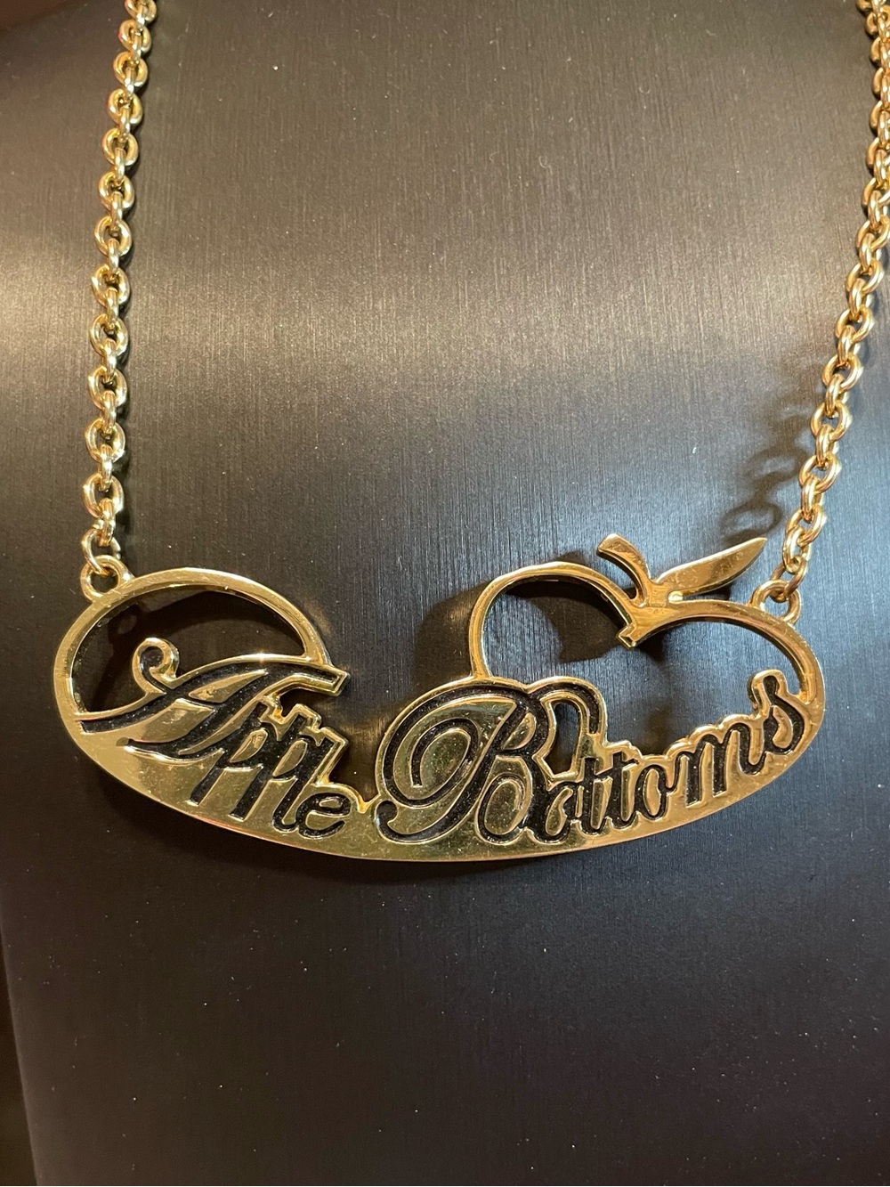Apple Bottoms Y2K Gold Tone Necklace